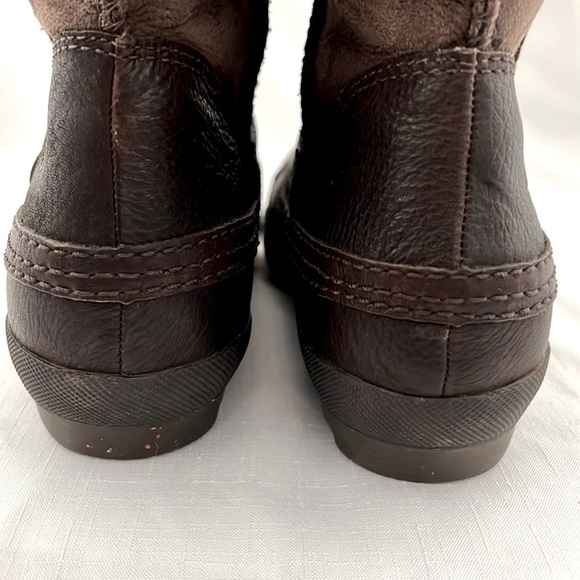 UGG / Waterproof~No Laces Boots - Picture 7 of 16